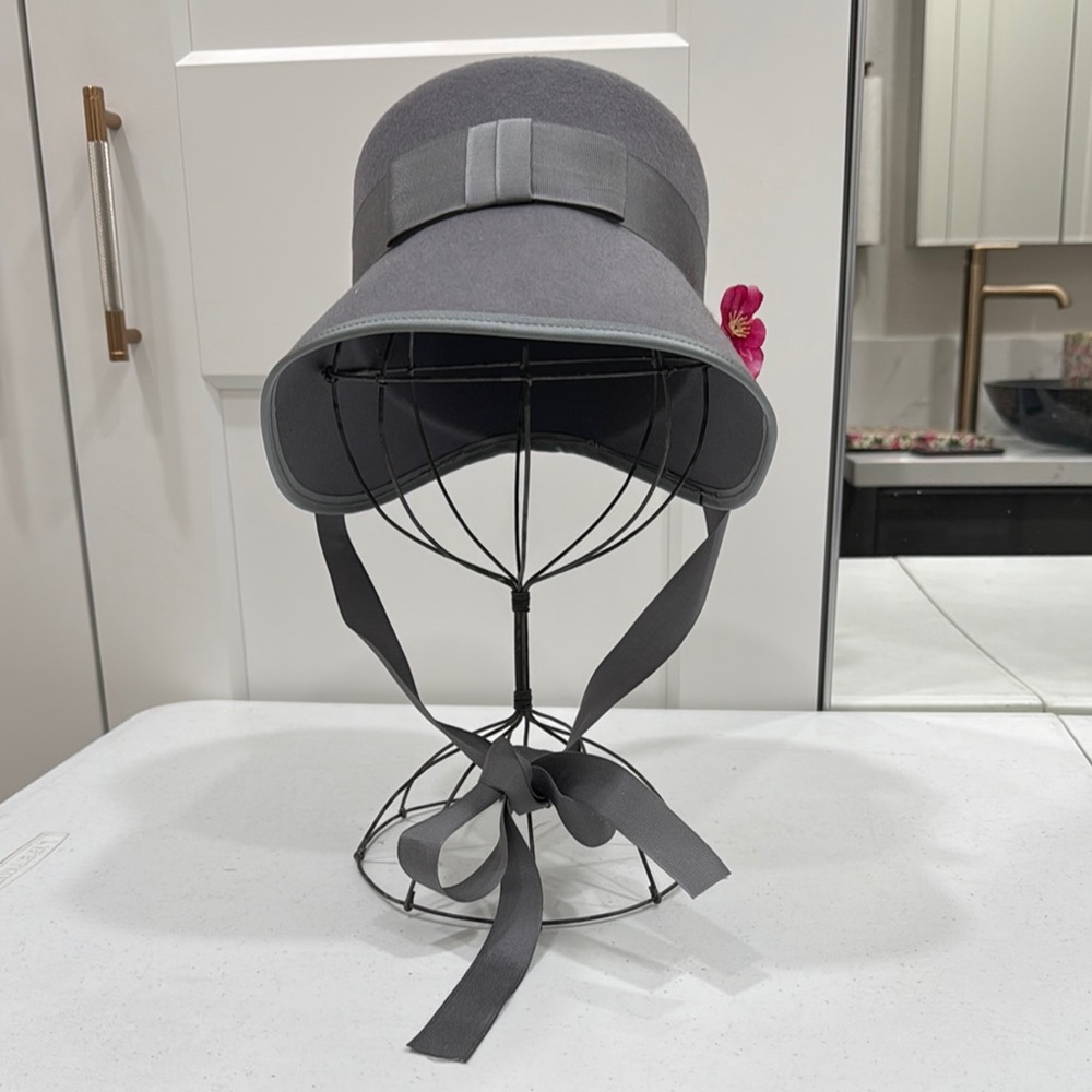 Elegant Gray Women's Hat with Bow Accent